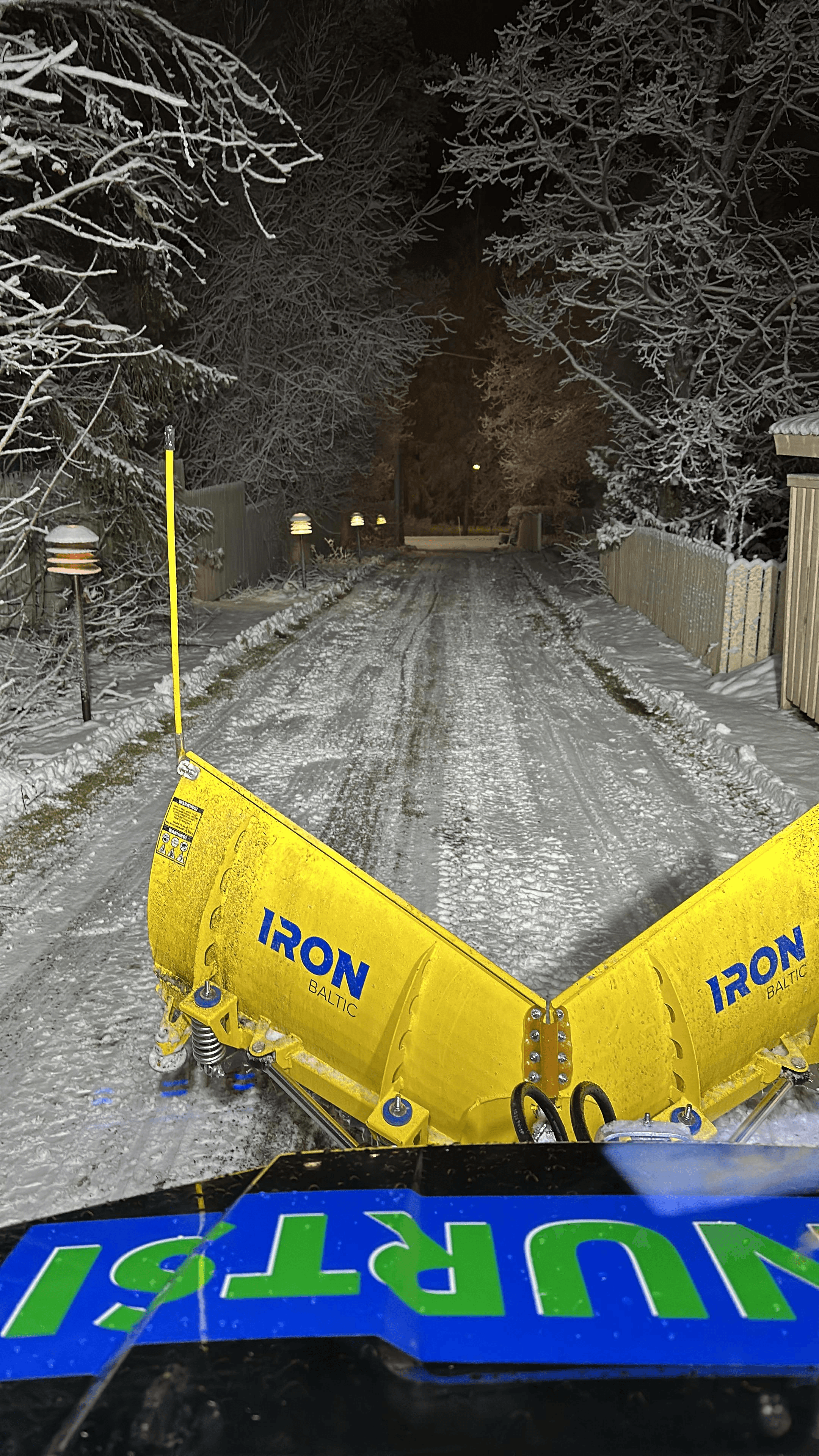 Taloyhtiön pihatyöt Turku Etsitkö taloyhtiölle yritystä hoitamaan pihatyöt? Turun paikalliset yritykset hoitavat pihatyöt tarpeittesi mukaisesti.